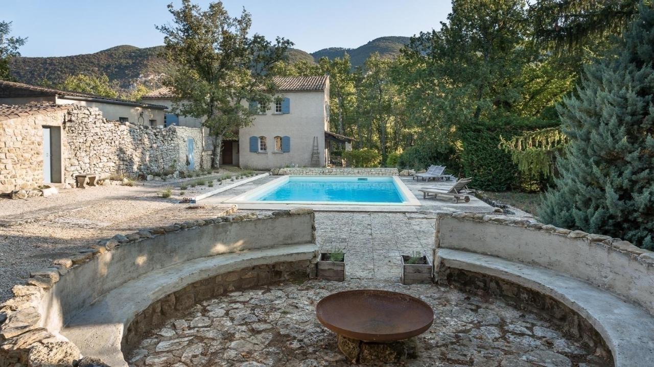 Bed and Breakfast Provencebleue Auribeau Экстерьер фото